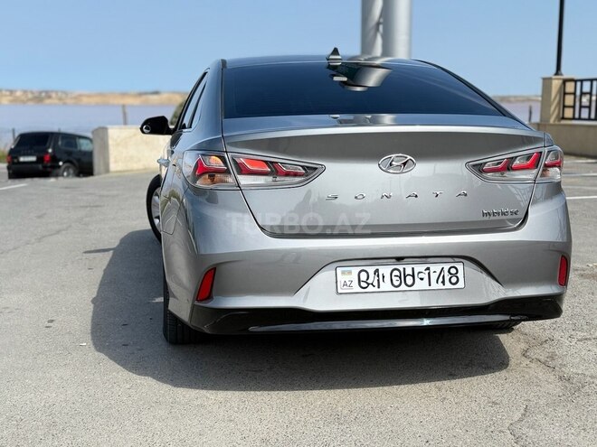 Hyundai Sonata-9