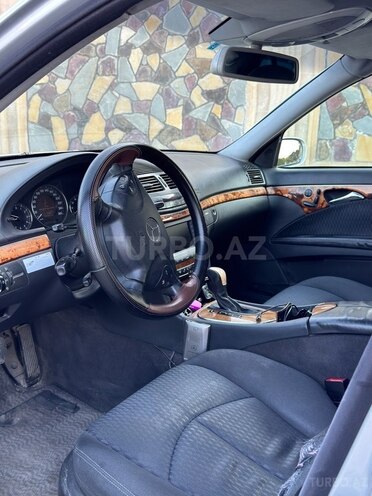 Mercedes E 240 2002, 363,000 km - 2.6 l - Bakı