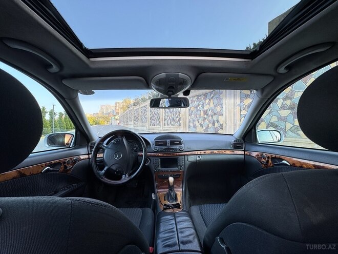 Mercedes E 240 2002, 363,000 km - 2.6 l - Bakı