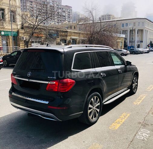 Mercedes GL 350 4MATIC 2015, 390,000 km - 3.0 l - Bakı