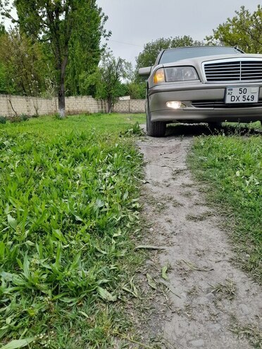 Mercedes C 230 1999, 290,000 km - 2.3 л - Qəbələ