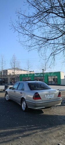 Mercedes C 230 1999, 290,000 km - 2.3 л - Qəbələ