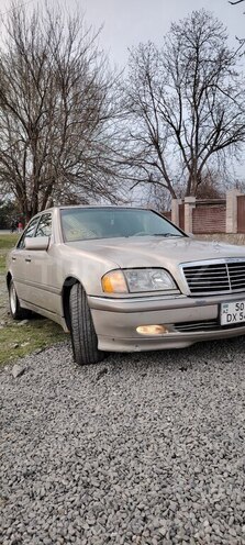 Mercedes C 230 1999, 290,000 km - 2.3 л - Qəbələ