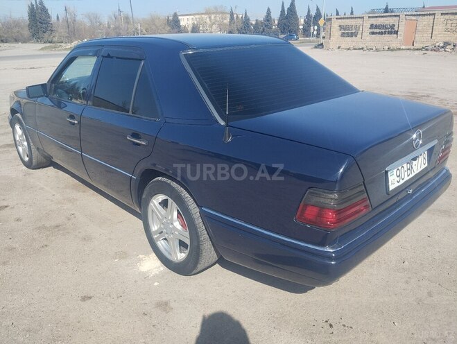 Mercedes E 220 1995, 534,309 km - 2.2 l - Sumqayıt