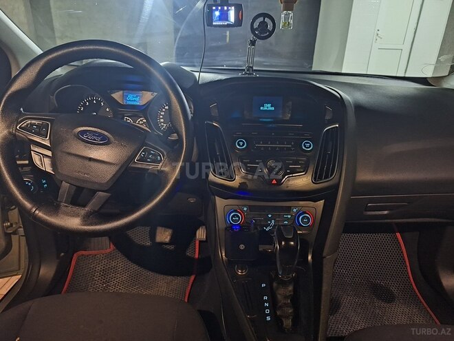 Ford Focus (North America) 2015, 230,000 km - 1.6 l - Bakı