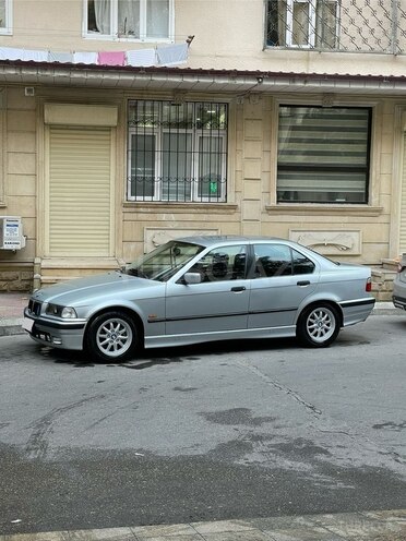 BMW 318 1997, 274,000 km - 1.8 l - Bakı