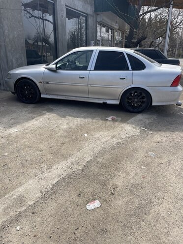 Opel Vectra 1999, 291,000 km - 1.6 l - Bakı