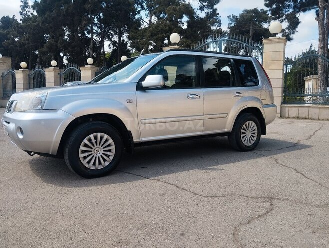 Nissan X-Trail 2004, 271,560 km - 2.2 л - Biləsuvar