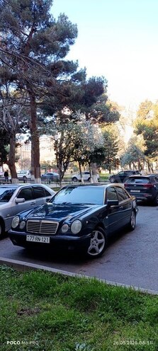Mercedes E 200 1996, 427,000 km - 2.0 l - Bakı