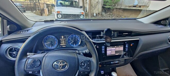 Toyota Corolla 2017, 59,000 km - 1.8 l - Bakı
