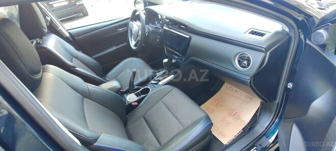 Toyota Corolla 2017, 59,000 km - 1.8 l - Bakı