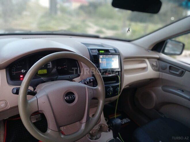 Kia Sportage 2008, 135,000 km - 2.0 l - Bakı