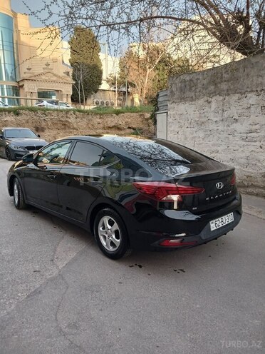 Hyundai Elantra 2018, 129,000 km - 2.0 l - Bakı