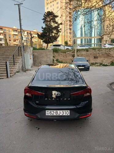 Hyundai Elantra 2018, 129,000 km - 2.0 l - Bakı