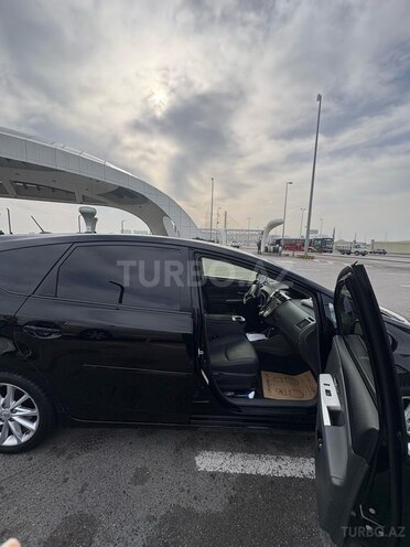 Toyota Prius V 2014, 283,000 km - 1.8 l - Bakı