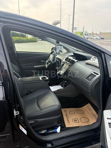 Toyota Prius V 2014, 283,000 km - 1.8 l - Bakı