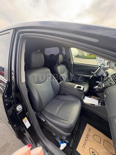 Toyota Prius V 2014, 283,000 km - 1.8 l - Bakı
