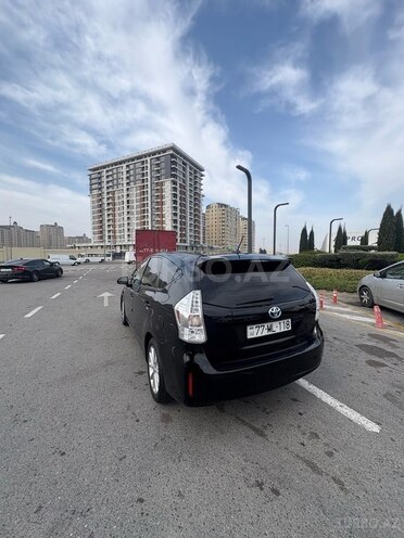 Toyota Prius V 2014, 283,000 km - 1.8 l - Bakı