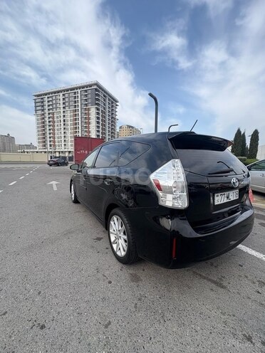 Toyota Prius V 2014, 283,000 km - 1.8 l - Bakı