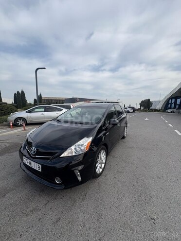 Toyota Prius V 2014, 283,000 km - 1.8 l - Bakı