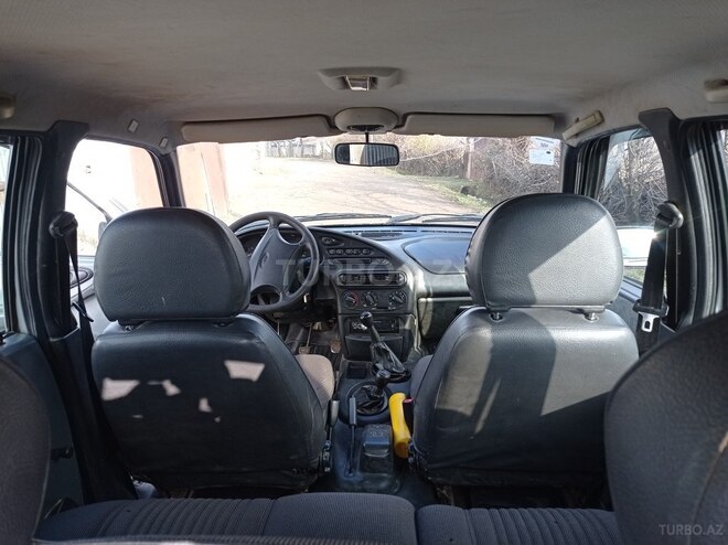 Chevrolet Niva 2003, 237,053 km - 1.7 l - Qusar