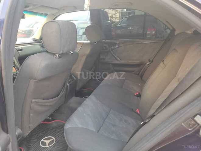 Mercedes E 220 d 2002, 356,000 km - 2.2 л - Sumqayıt