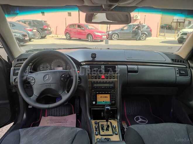 Mercedes E 220 d 2002, 356,000 km - 2.2 л - Sumqayıt