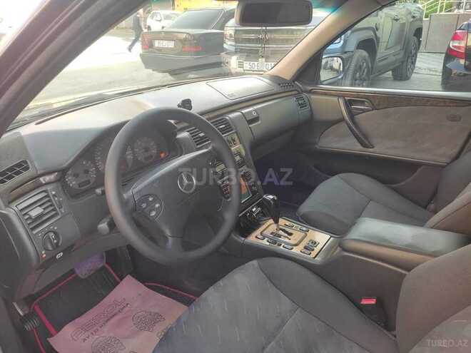 Mercedes E 220 d 2002, 356,000 km - 2.2 л - Sumqayıt