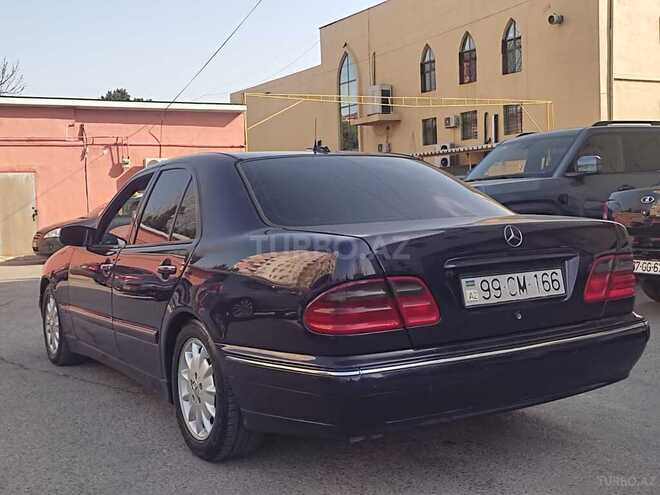 Mercedes E 220 d 2002, 356,000 km - 2.2 л - Sumqayıt