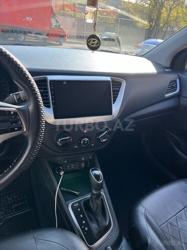 Hyundai Accent 2017, 150,000 km - 1.6 l - Bakı