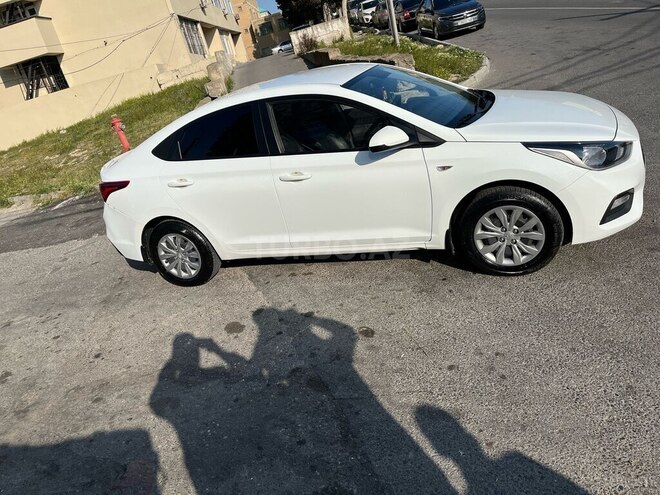 Hyundai Accent 2017, 150,000 km - 1.6 l - Bakı