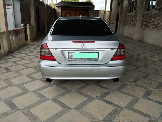 Mercedes E 220 d 2008, 335,600 km - 2.2 л - Biləsuvar