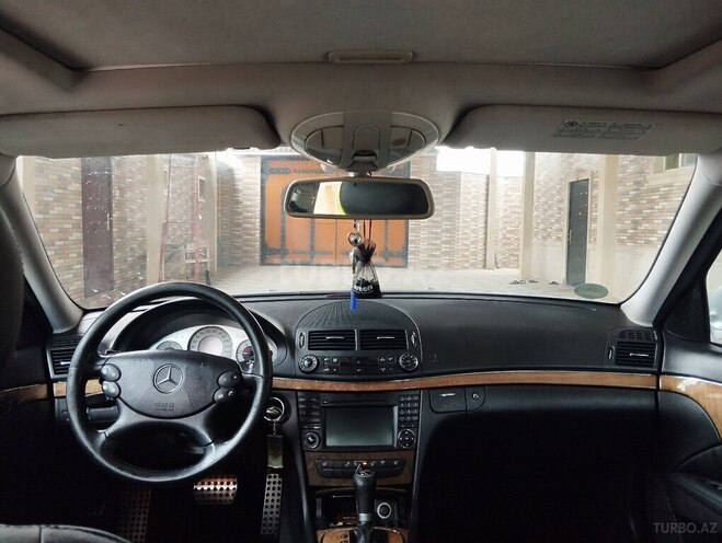 Mercedes E 220 d 2008, 335,600 km - 2.2 л - Biləsuvar