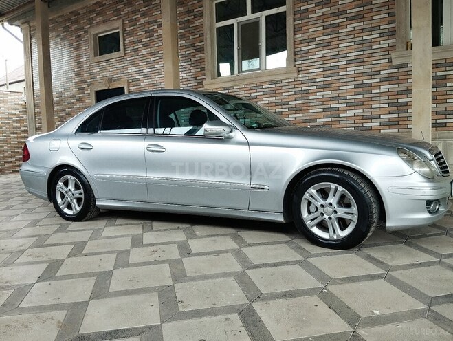 Mercedes E 220 d 2008, 335,600 km - 2.2 л - Biləsuvar