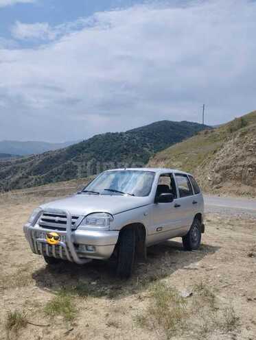 Chevrolet Niva 2006, 123,233 km - 1.7 л - Quba