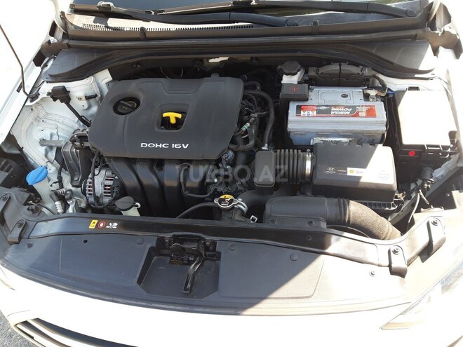 Hyundai Elantra 2018, 126,500 km - 2.0 л - Bakı