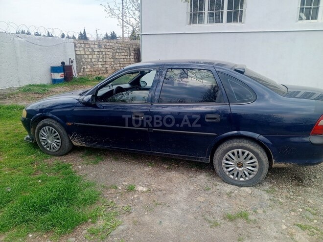 Opel Vectra 1997, 523,475 km - 1.6 l - Qazax