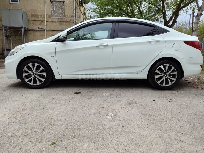 Hyundai Accent 2013, 167,000 km - 1.6 l - Şamaxı