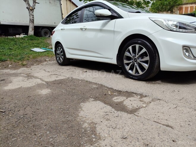 Hyundai Accent 2013, 167,000 km - 1.6 l - Şamaxı
