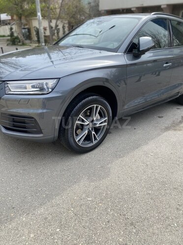Audi Q5 2017, 135,000 km - 2.0 l - Bakı