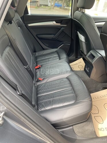 Audi Q5 2017, 135,000 km - 2.0 l - Bakı