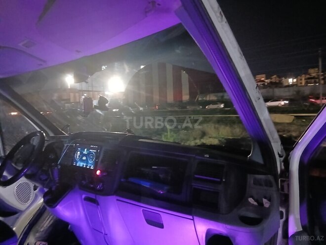 Ford Transit 2008, 235,000 km - 2.2 л - Bakı