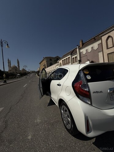 Toyota Aqua 2018, 116,000 km - 1.5 l - Bakı
