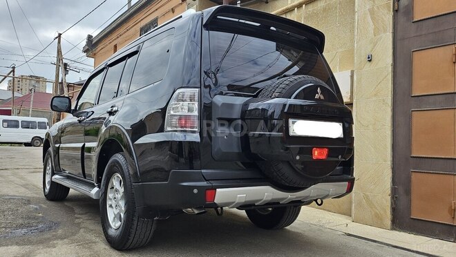 Mitsubishi Pajero 2008, 191,000 km - 3.0 л - Bakı