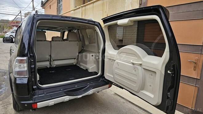 Mitsubishi Pajero 2008, 191,000 km - 3.0 л - Bakı