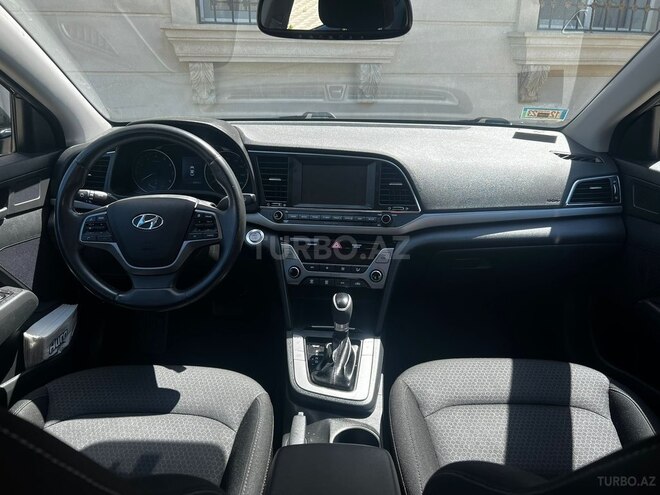 Hyundai Elantra 2018, 97,000 km - 1.4 л - Bakı