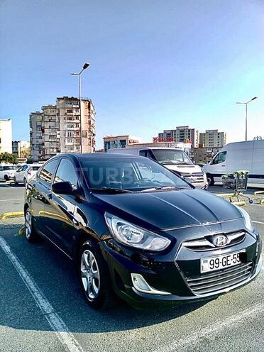 Hyundai Accent 2013, 335,000 km - 1.4 l - Bakı