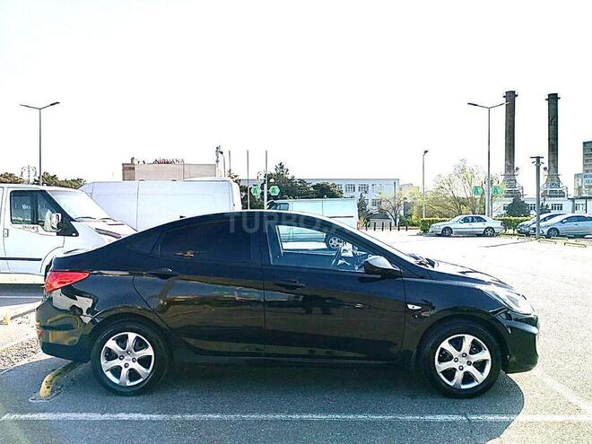 Hyundai Accent 2013, 335,000 km - 1.4 l - Bakı