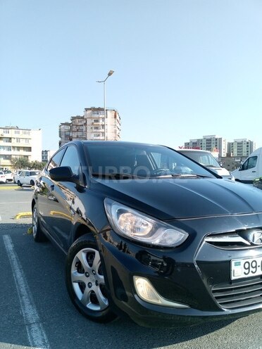 Hyundai Accent 2013, 335,000 km - 1.4 l - Bakı