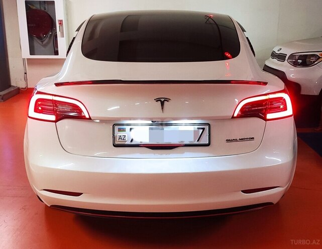 Tesla Model 3 2023, 28,000 km - 0.1 l - Bakı